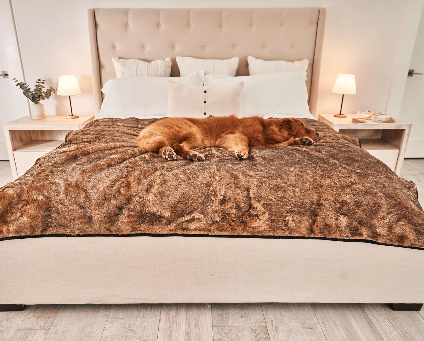 PupProtector™ Summer Short Fur Waterproof Throw Blanket - Sable Tan